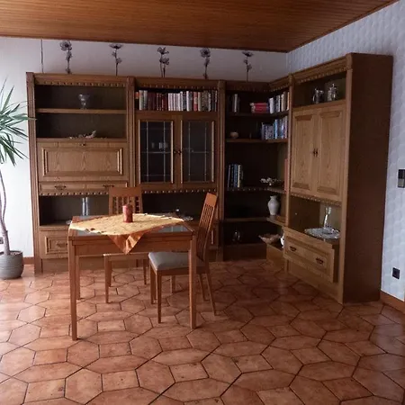 Grosse-ferienwohnung-ueber-2-etagen-bei-frankfurt Appartamento