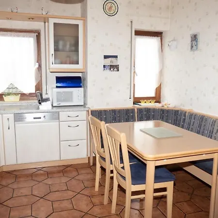 Apartment Grosse-ferienwohnung-ueber-2-etagen-bei-frankfurt *