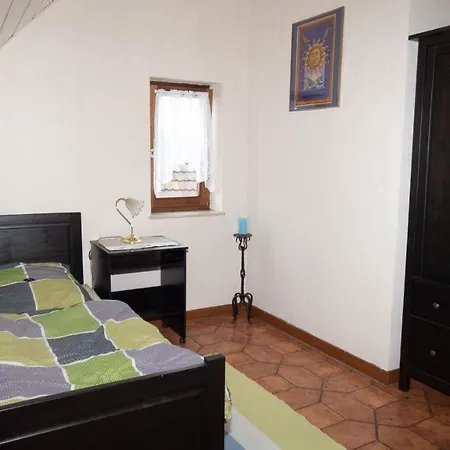Apartment Grosse-ferienwohnung-ueber-2-etagen-bei-frankfurt Niederdorfelden